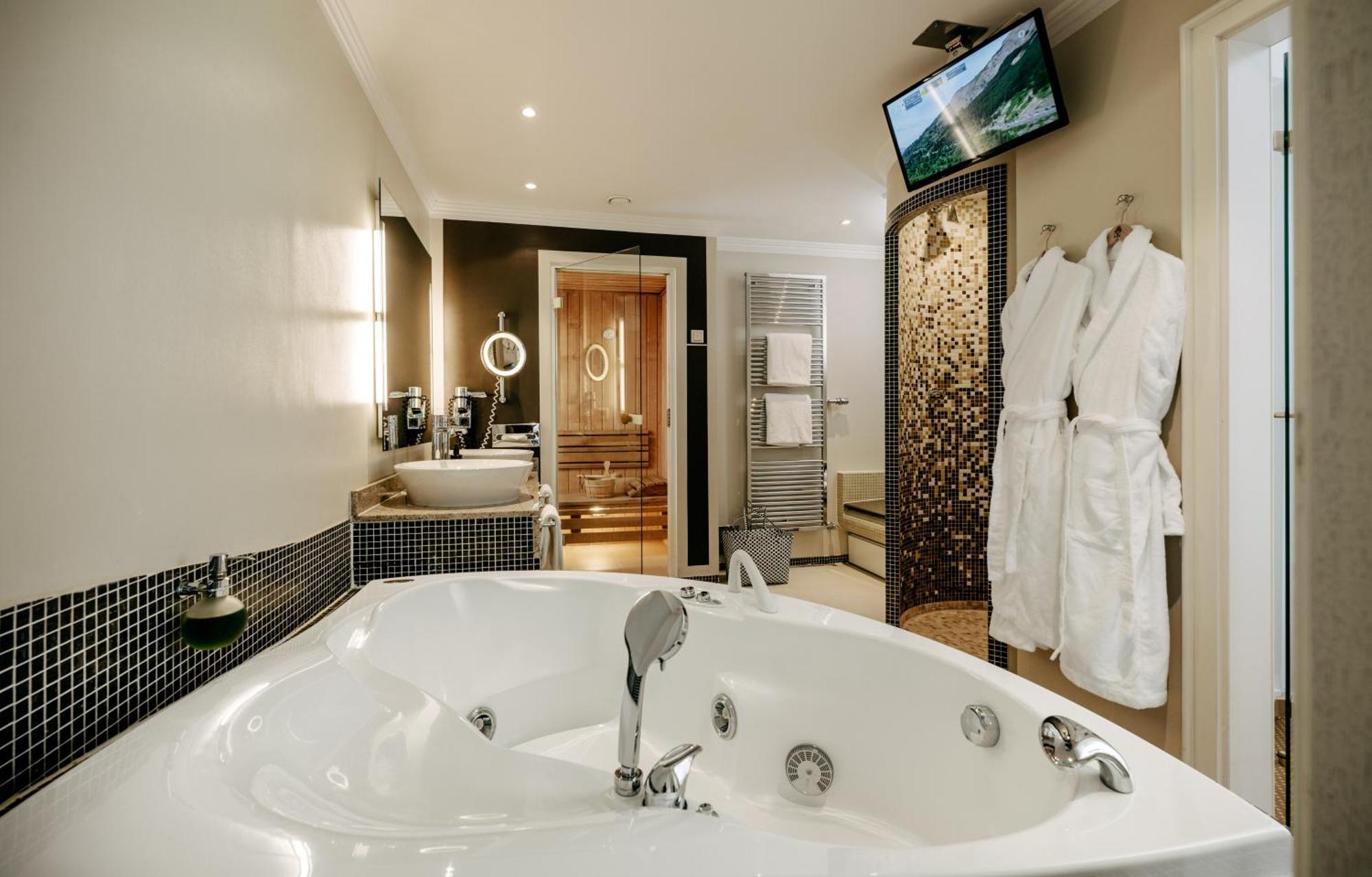 Romantik Hof Zur Linde 4* Мюнстер