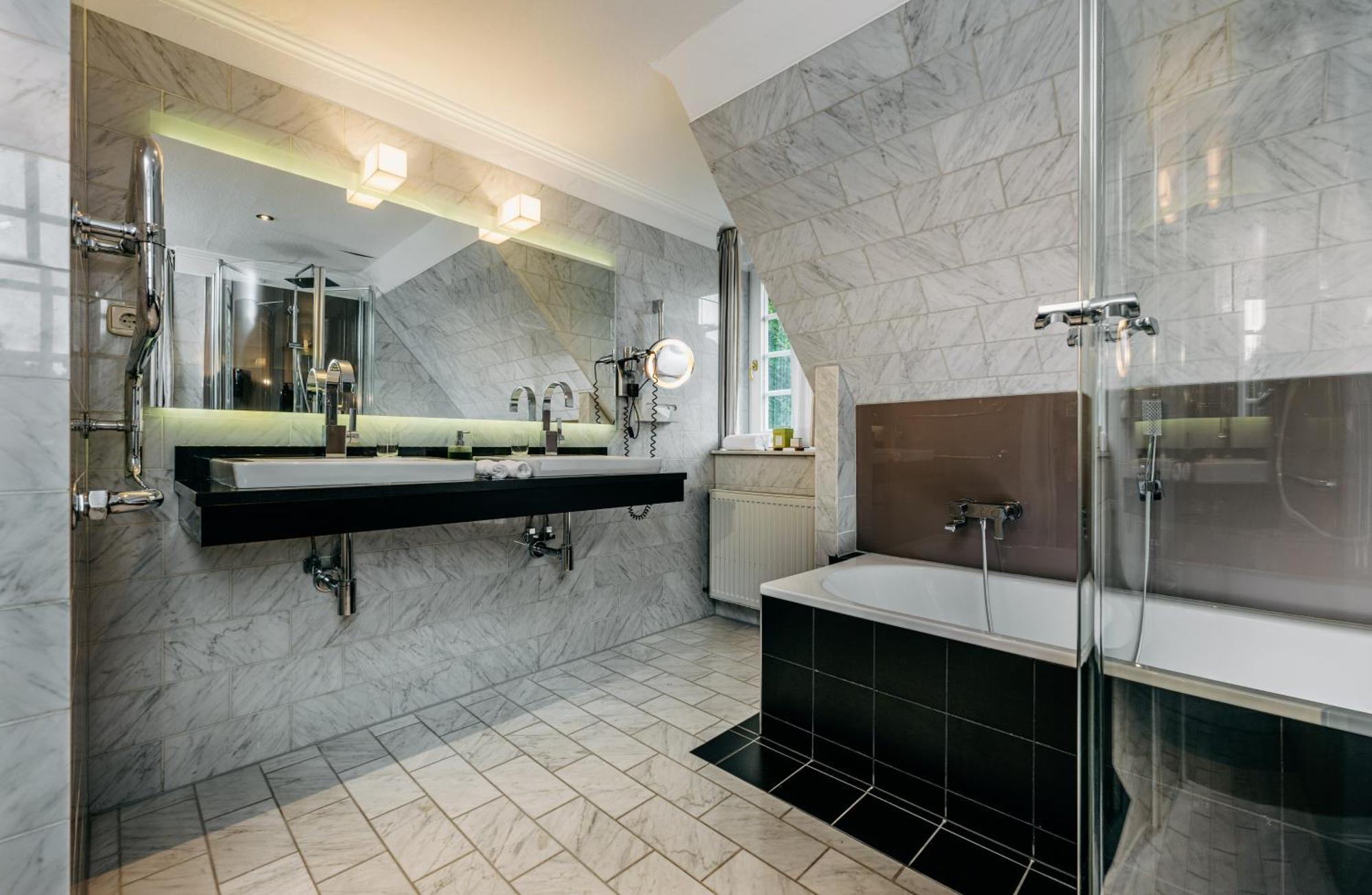 Romantik Hotel Hof Zur Linde Munster (North Rhine-Westphalia)