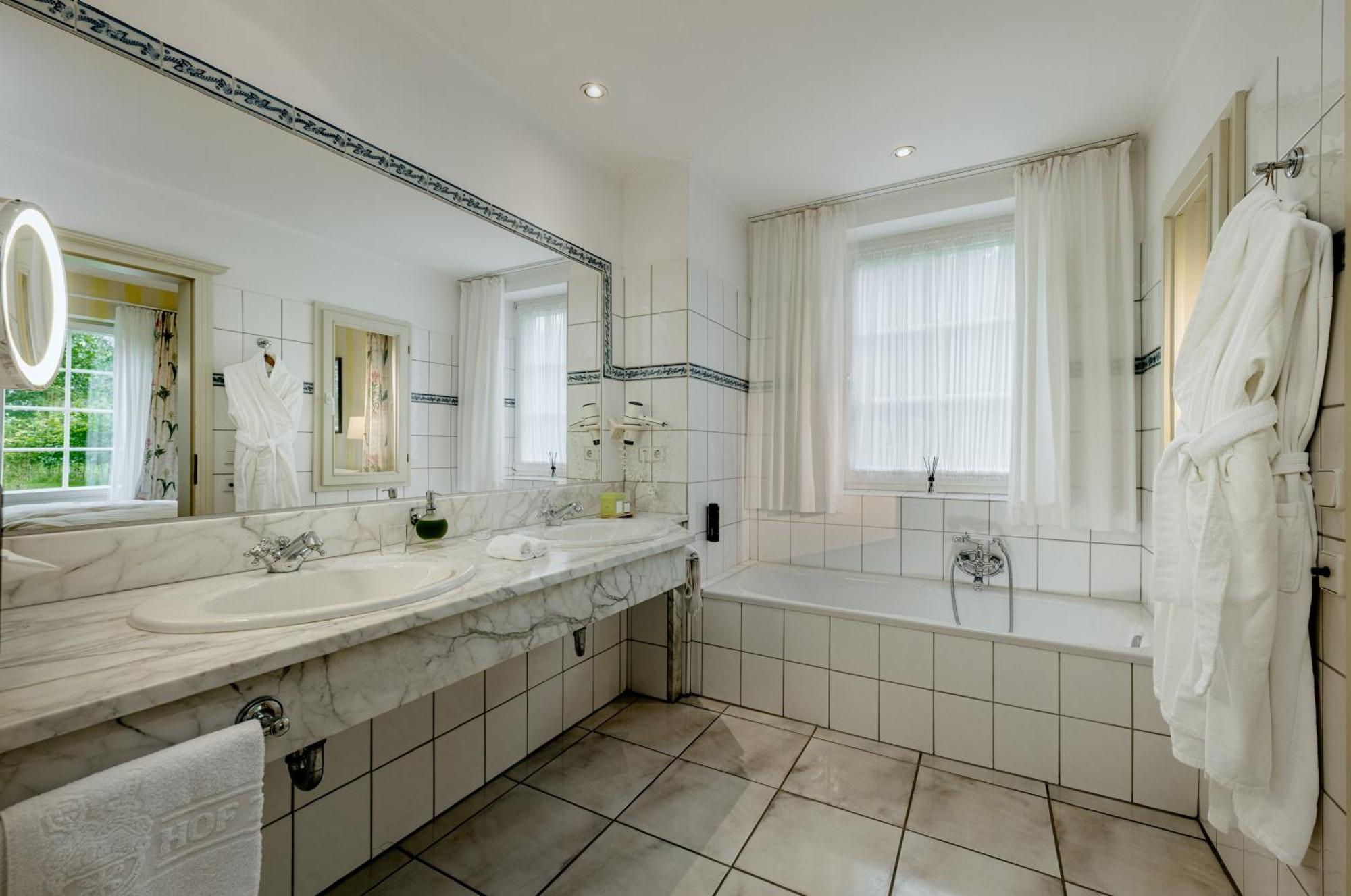 Romantik Hof Zur Linde Hotel