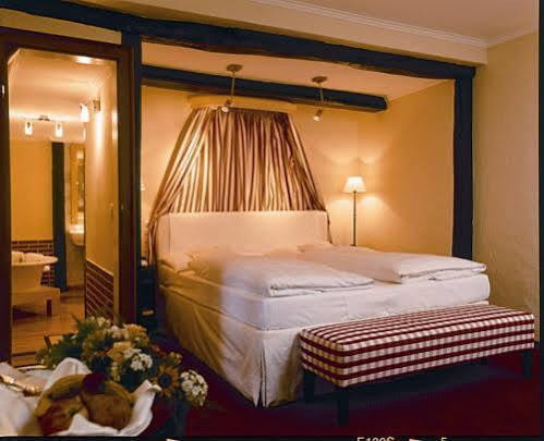 Romantik Hotel Hof Zur Linde 4* Munster (North Rhine-Westphalia)